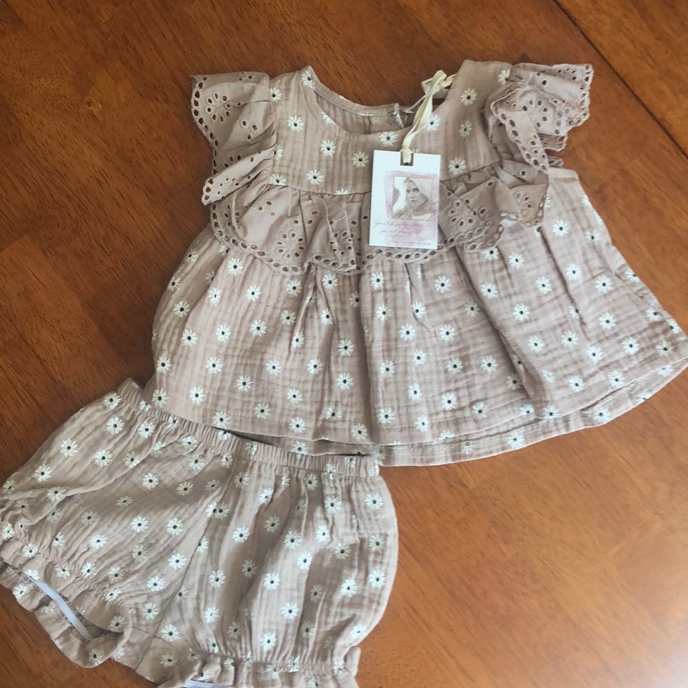 Jessica Simpson 18m top & bloomers NWT lace floral